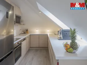 Prodej bytu 3+1, Zlín - Kudlov, Žlutá, 87 m2