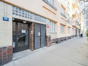 Prodej bytu 1+kk, Praha - Nusle, 5. května, 46 m2