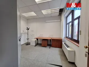 Pronájem kanceláře, Chodov, Staroměstská, 220 m2