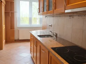 Pronájem bytu 2+1, Karlovy Vary - Bohatice, Krušnohorská, 64 m2