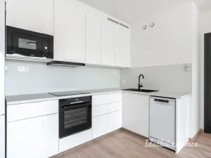 Pronájem bytu 2+kk, Praha - Modřany, Kolmanova, 46 m2