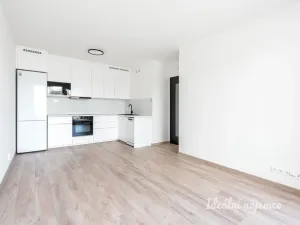 Pronájem bytu 2+kk, Praha - Modřany, Kolmanova, 46 m2