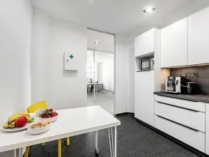 Pronájem kanceláře, Praha - Holešovice, U Uranie, 270 m2