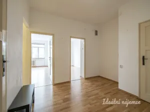 Pronájem bytu 2+1, Praha - Podolí, Podolská, 50 m2