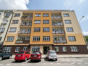 Pronájem bytu 2+1, Praha - Podolí, Podolská, 50 m2