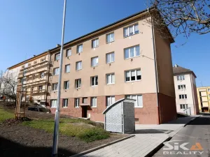 Prodej bytu 3+1, Louny, 28. října, 76 m2