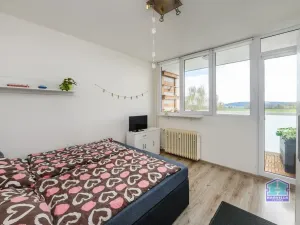 Prodej bytu 3+1, Bezdružice, Na Sídlišti, 62 m2