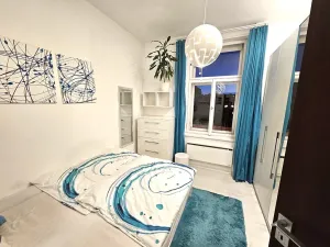 Pronájem bytu 2+kk, Praha - Nusle, Svatoplukova, 48 m2