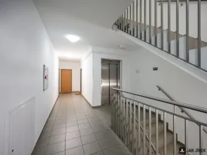 Pronájem bytu 3+kk, Pardubice - Zelené Předměstí, Pernerova, 65 m2