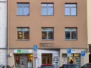 Pronájem kanceláře, Opava - Město, Masarykova třída, 22 m2