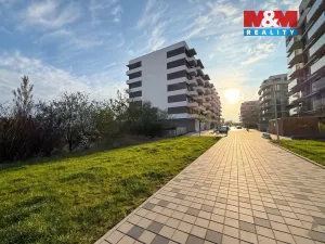 Pronájem bytu 1+kk, Praha - Třebonice, Thomasova, 29 m2