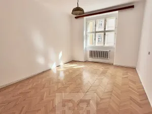 Pronájem bytu 3+1, Praha - Holešovice, U smaltovny, 104 m2