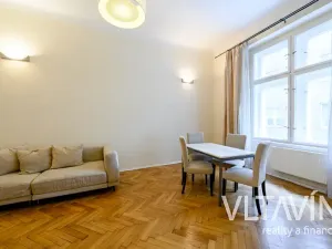 Pronájem bytu 2+1, Praha - Staré Město, Benediktská, 63 m2