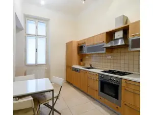 Pronájem bytu 2+1, Praha - Staré Město, Benediktská, 63 m2