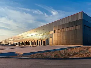 Pronájem skladu, Hostivice, 2700 m2