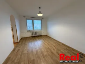 Pronájem bytu 2+1, Valtice, Lázeňská, 56 m2