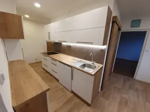 Pronájem bytu 3+1, Jihlava, Demlova, 74 m2