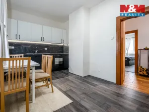 Prodej činžovního domu, Dymokury, Lesní, 280 m2