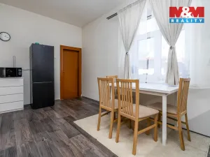 Prodej činžovního domu, Dymokury, Lesní, 280 m2