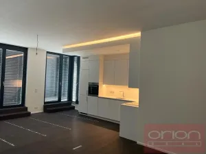 Pronájem bytu 3+kk, Praha - Smíchov, Grafická, 111 m2