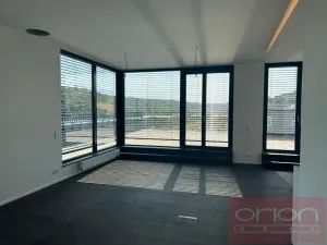 Pronájem bytu 3+kk, Praha - Smíchov, Grafická, 111 m2