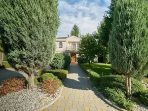 Pronájem vily, Praha - Nebušice, Nebušická, 254 m2