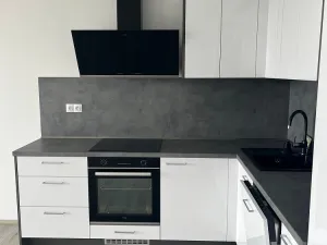 Pronájem bytu 2+kk, Pardubice - Zelené Předměstí, Pod Vinicí, 58 m2