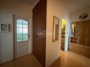 Prodej bytu 2+1, Chomutov, Bezručova, 63 m2