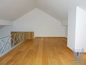 Pronájem bytu 1+kk, Praha - Vršovice, Bartoškova, 35 m2