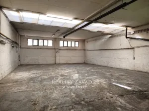 Pronájem skladu, Benešov, Čechova, 215 m2