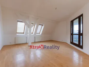 Prodej komerční nemovitosti, Modlany - Drahkov, 2300 m2