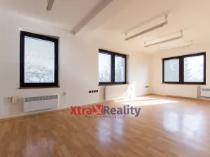 Prodej komerční nemovitosti, Modlany - Drahkov, 2300 m2