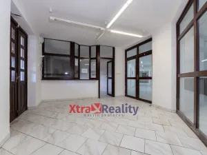 Prodej komerční nemovitosti, Modlany - Drahkov, 2300 m2
