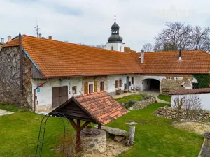 Prodej rodinného domu, Chrášťany, 560 m2