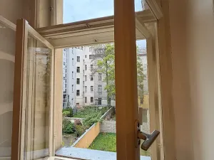 Pronájem bytu 2+kk, Praha - Karlín, Kaizlovy sady, 37 m2