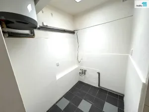 Pronájem bytu 2+kk, Praha - Žižkov, Biskupcova, 45 m2