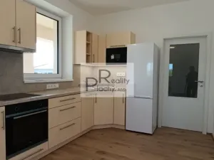 Prodej bytu 2+kk, Hevlín, 67 m2
