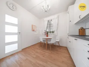 Prodej bytu 3+1, Praha, Peroutkova, 59 m2