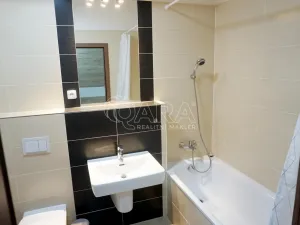 Pronájem bytu 1+kk, Praha - Stodůlky, náměstí Junkových, 32 m2