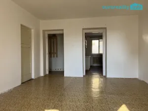 Prodej bytu 2+1, Ostrov, Štúrova, 70 m2