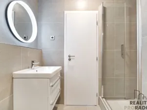 Pronájem bytu 2+kk, Ostrava - Moravská Ostrava, Varenská, 36 m2