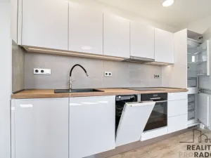 Pronájem bytu 2+kk, Ostrava - Moravská Ostrava, Varenská, 36 m2