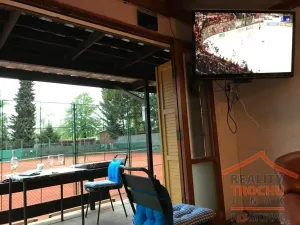 Prodej komerční nemovitosti, Hradec Králové, nábřeží U Přívozu, 3021 m2