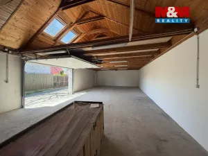 Pronájem skladu, Spořice, 179 m2