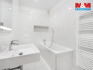 Pronájem bytu 2+kk, Jablonec nad Nisou, Růžová, 50 m2