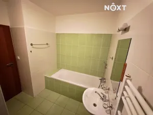 Pronájem bytu 2+kk, Trutnov, Vězeňská, 69 m2