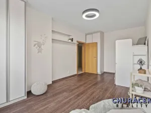 Prodej bytu 3+kk, Praha - Hrdlořezy, V třešňovce, 97 m2