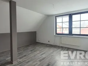 Pronájem kanceláře, Vrchlabí, Zámecká, 27 m2