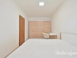 Prodej bytu 2+kk, Brno - Žebětín, Křepelčí, 48 m2