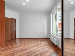 Pronájem bytu 2+kk, Praha - Malešice, 55 m2